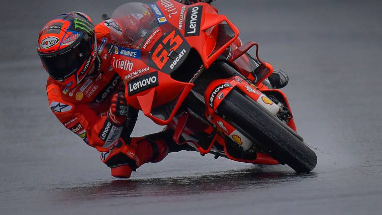 MotoGp: Bagnaia si prende la pole, Quartararo fuori dalla Q2 e 15° MotoGp: Bagnaia si prende la pole, Quartararo fuori dalla Q2 e 15°