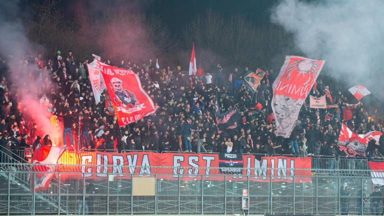 Un’immagine della curva Est (foto TOMMASO MOROSETTI) Un’immagine della curva Est (foto TOMMASO MOROSETTI)