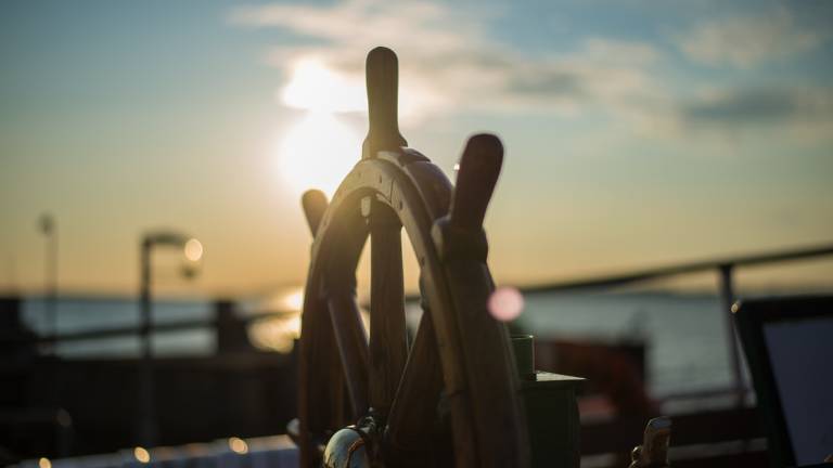 Rimini, bandiera straniera sulle barche per non pagare le tasse: multe per 800mila euro Rimini, bandiera straniera sulle barche per non pagare le tasse: multe per 800mila euro