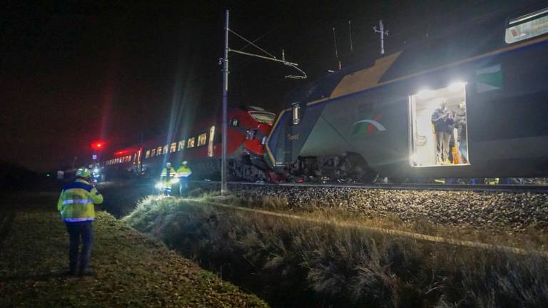 Tamponamento fra treni tra Castelbolognese e Forlì, 17 feriti - IL VIDEO Tamponamento fra treni tra Castelbolognese e Forlì, 17 feriti - IL VIDEO