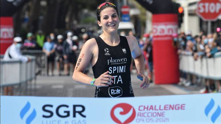 Triathlon, a Riccione vincono Damalix e Sharon Spimi Triathlon, a Riccione vincono Damalix e Sharon Spimi