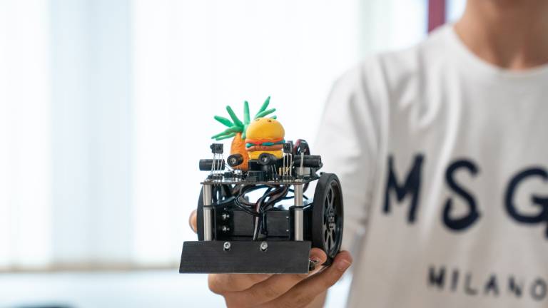 Giovani e competenze tecnologiche: Onit a Cesena lancia la sfida dei robot nelle scuole Giovani e competenze tecnologiche: Onit a Cesena lancia la sfida dei robot nelle scuole