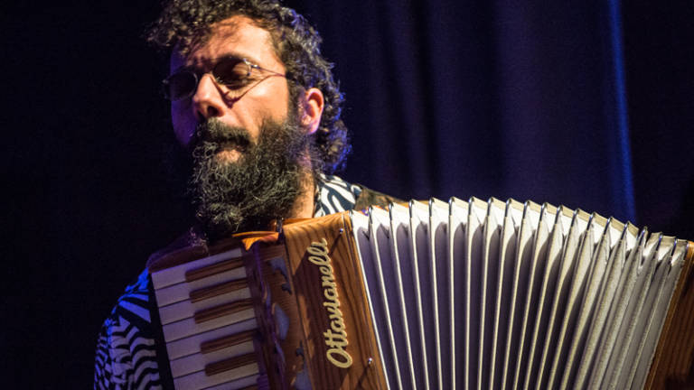 Simone Zanchini e Stefano Bedetti al teatro Mariani di Sant'Agata Feltria Simone Zanchini e Stefano Bedetti al teatro Mariani di Sant'Agata Feltria