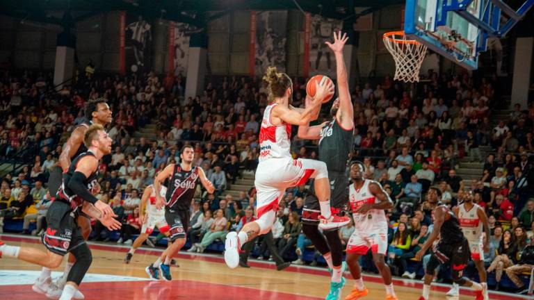 Basket A2, Rimini ko con Cento, Ferrari: “Non riusciamo a indirizzare le partite” - Gallery Basket A2, Rimini ko con Cento, Ferrari: “Non riusciamo a indirizzare le partite” - Gallery