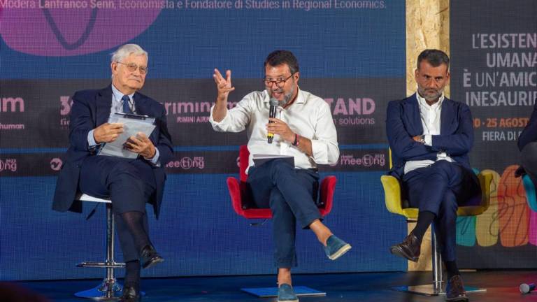 Salvini a Rimini: A settembre i primi soldi per la Romagna dopo l'alluvione. Ponte sullo Stretto? Si parte Salvini a Rimini: A settembre i primi soldi per la Romagna dopo l'alluvione. Ponte sullo Stretto? Si parte