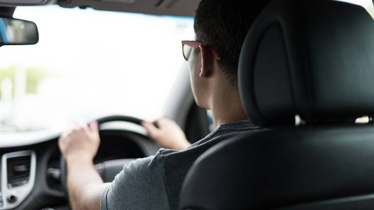 Pennabilli, tampona un'auto e poi scappa: 19enne rintracciato dai Carabinieri Pennabilli, tampona un'auto e poi scappa: 19enne rintracciato dai Carabinieri
