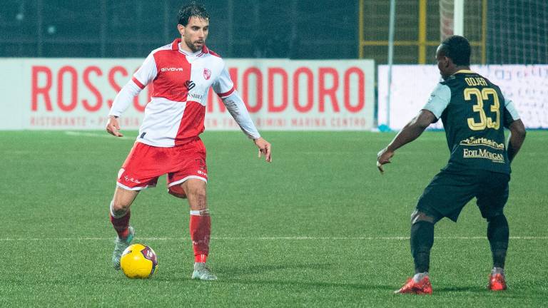 Il centrocampista centrale Christian Langella in azione con la maglia biancorossa TI Il centrocampista centrale Christian Langella in azione con la maglia biancorossa TI