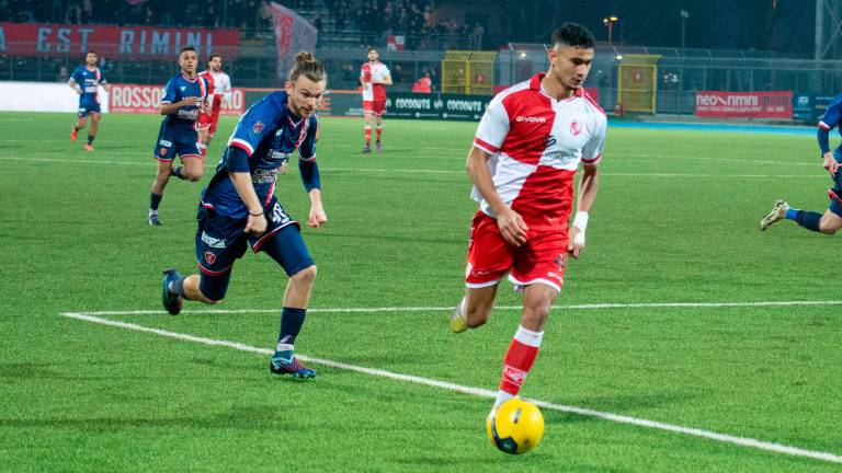 L’esterno destro biancorosso Simone Cinquegrano in azione contro il Perugia (Morosetti) L’esterno destro biancorosso Simone Cinquegrano in azione contro il Perugia (Morosetti)