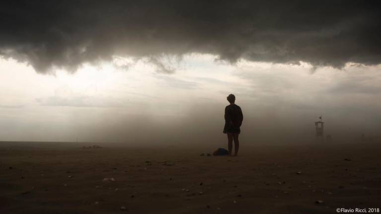 Luci, foto e parole sulla grande duna: ecco “L’altra stagione” di Rimini Luci, foto e parole sulla grande duna: ecco “L’altra stagione” di Rimini