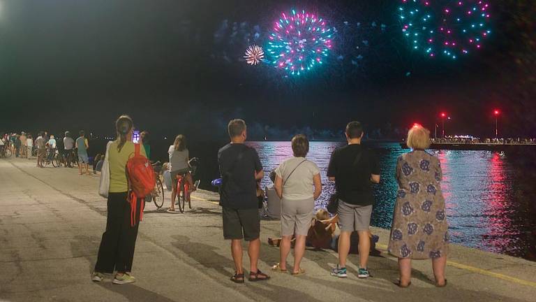 Ravenna, ecco le foto dei fuochi d’artificio di Sant’Apollinare Ravenna, ecco le foto dei fuochi d’artificio di Sant’Apollinare