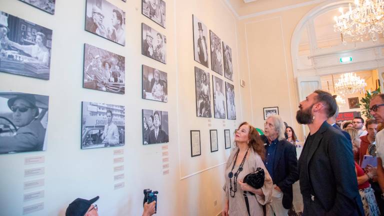 Stefania Sandrelli tiene a battesimo la mostra dedicata a Sordi al Grand Hotel di Rimini / GALLERY Stefania Sandrelli tiene a battesimo la mostra dedicata a Sordi al Grand Hotel di Rimini / GALLERY