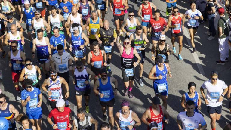 Rimini Marathon, una folla di corsa GALLERY Rimini Marathon, una folla di corsa GALLERY