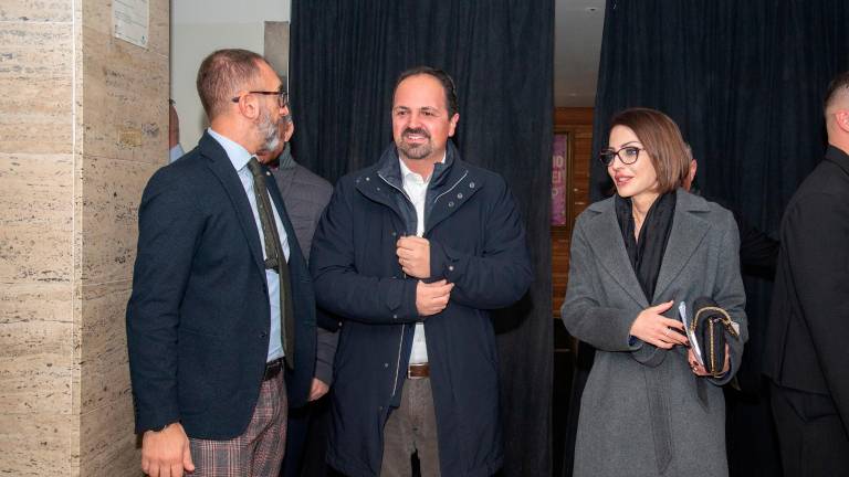 Stefano Petracca e la presidente Stefania Di Salvo terranno oggi una video call con la dirigenza biancorossa Stefano Petracca e la presidente Stefania Di Salvo terranno oggi una video call con la dirigenza biancorossa