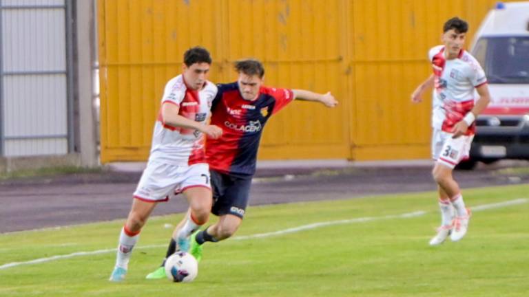 L’esterno offensivo Gabriele Capanni in azione nel match di domenica scorsa a Gubbio (PHOTOSTUDIO)