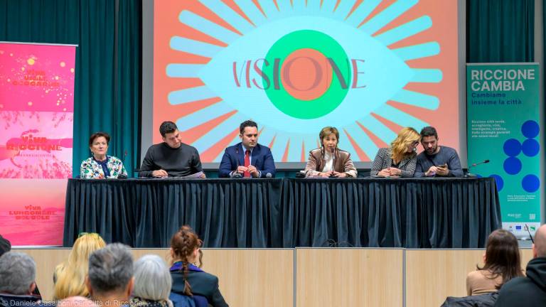 Riccione, presentato il Piano urbanistico e il Piano della mobilità sostenibile a Palazzo del Turismo Riccione, presentato il Piano urbanistico e il Piano della mobilità sostenibile a Palazzo del Turismo