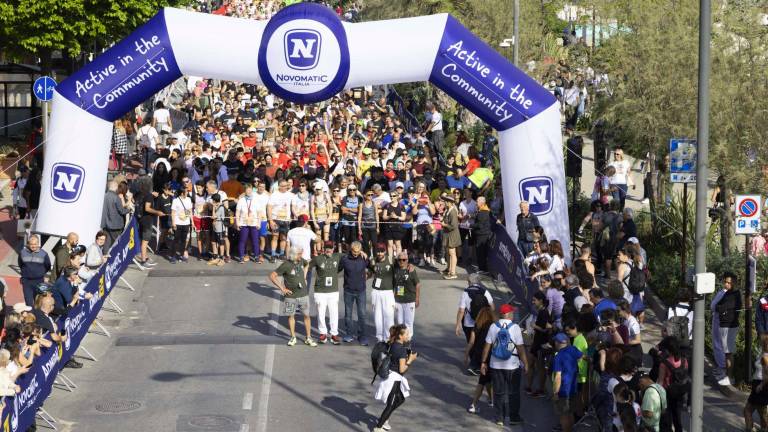 Rimini Marathon, una folla di corsa GALLERY Rimini Marathon, una folla di corsa GALLERY