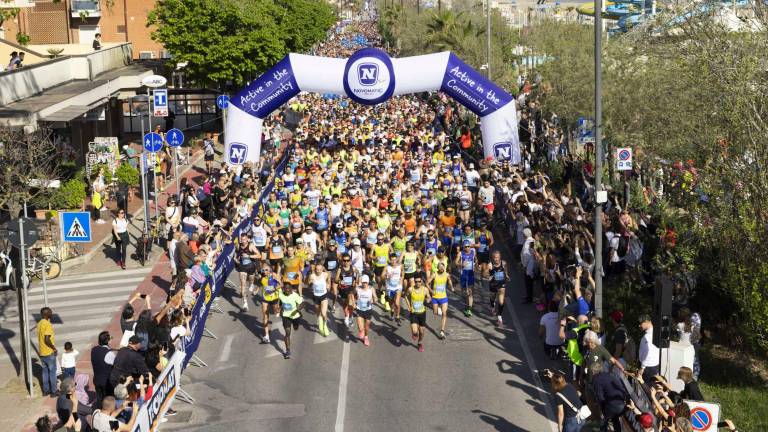 Rimini Marathon, una folla di corsa GALLERY Rimini Marathon, una folla di corsa GALLERY