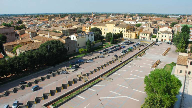 Forlì, lite per una ragazza: due denunce Forlì, lite per una ragazza: due denunce