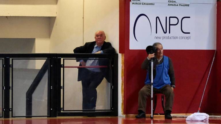 Basket A2, il futuro dell'Andrea Costa si decide l'11 giugno Basket A2, il futuro dell'Andrea Costa si decide l'11 giugno
