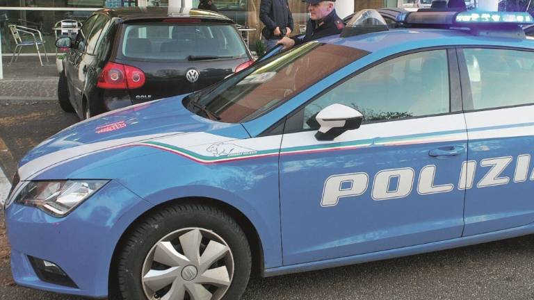 Ravenna, rapinatore seriale scatenato, tre colpi in poche ore Ravenna, rapinatore seriale scatenato, tre colpi in poche ore