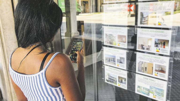 Casa a Rimini, l’odìssea di studenti e lavoratori: “Prezzi alti e appartamenti tugurio” Casa a Rimini, l’odìssea di studenti e lavoratori: “Prezzi alti e appartamenti tugurio”