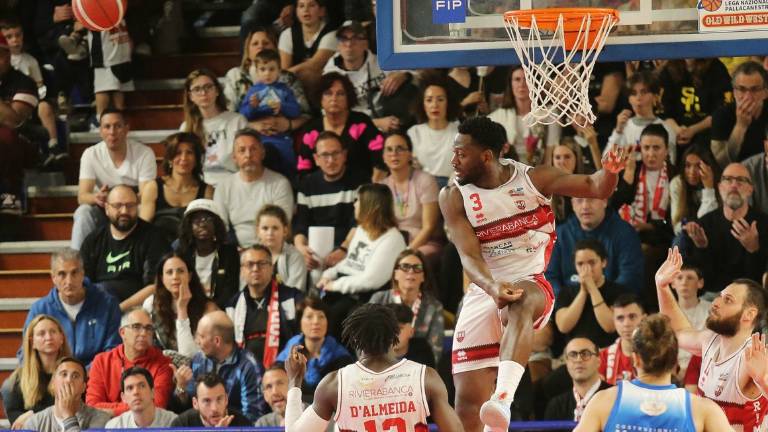 Basket A2: RivieraBanca-Treviglio, via alla prevendita per gara3 al Flaminio di giovedì 18 Basket A2: RivieraBanca-Treviglio, via alla prevendita per gara3 al Flaminio di giovedì 18