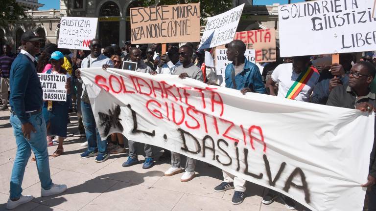 La manifestazione per Louis Dassilva (foto e video di Manuel Migliorini) La manifestazione per Louis Dassilva (foto e video di Manuel Migliorini)