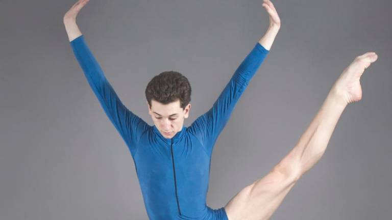 Simone Pompignoli, il giovane forlivese che danza in America Simone Pompignoli, il giovane forlivese che danza in America