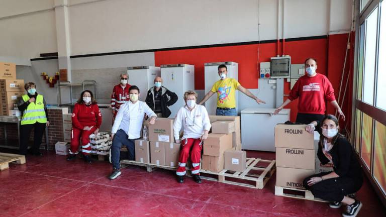 Ristoratori, privati e associazioni per l'Emporio No Sprechi Ristoratori, privati e associazioni per l'Emporio No Sprechi