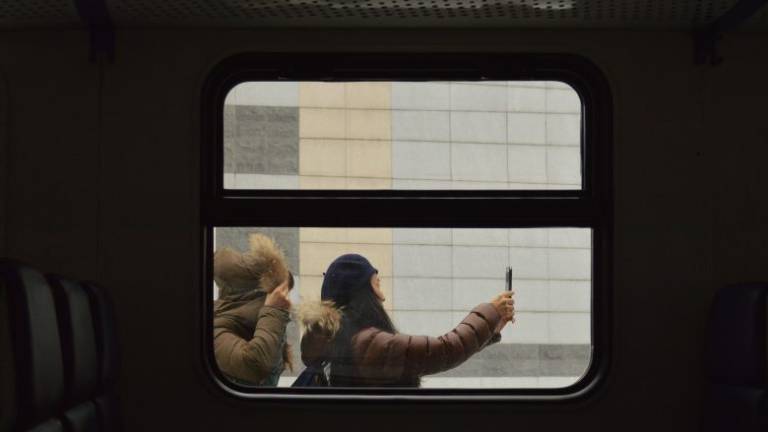 Molesta passeggera sul treno tra Ravenna e Lugo, vittima lo riprende Molesta passeggera sul treno tra Ravenna e Lugo, vittima lo riprende