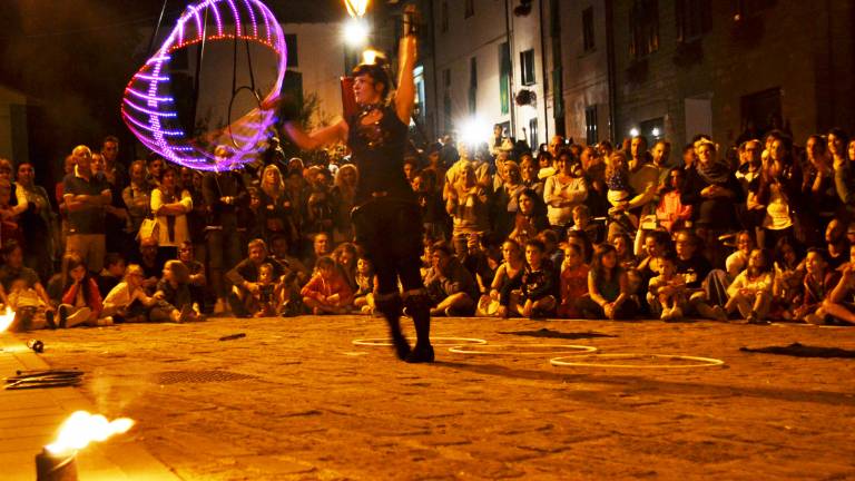 Santa Sofia pronta all'invasione dei buskers Santa Sofia pronta all'invasione dei buskers