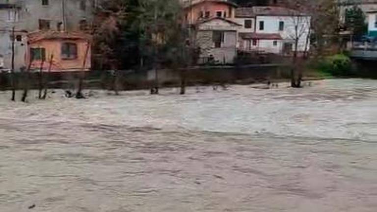 Maltempo in Romagna, la furia del Bidente a Cusercoli VIDEO Maltempo in Romagna, la furia del Bidente a Cusercoli VIDEO
