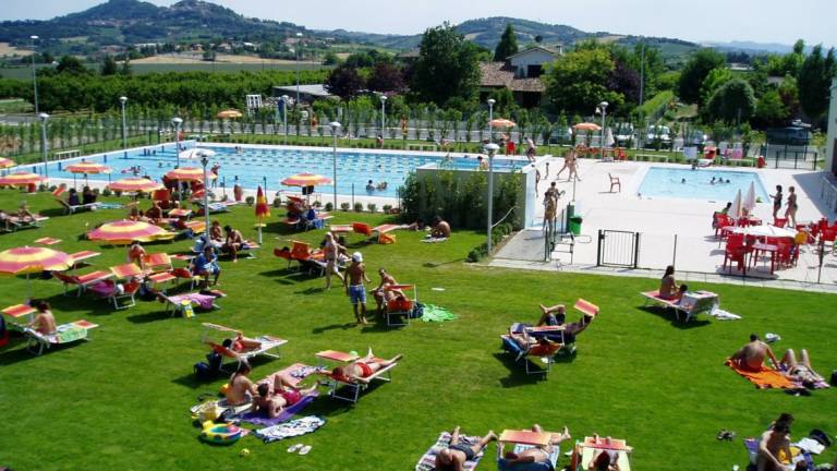 Il 1° giugno riaprono le piscine all'aperto a Forlì e Forlimpopoli, tutte le novità Il 1° giugno riaprono le piscine all'aperto a Forlì e Forlimpopoli, tutte le novità
