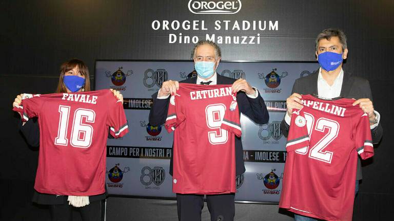 Maglie celebrative del Cesena: asta solidale per Pediatria Maglie celebrative del Cesena: asta solidale per Pediatria