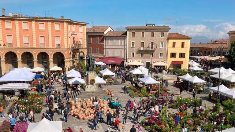 Santarcangelo, “Balconi fioriti” torna sabato 18 e domenica 19 maggio Santarcangelo, “Balconi fioriti” torna sabato 18 e domenica 19 maggio