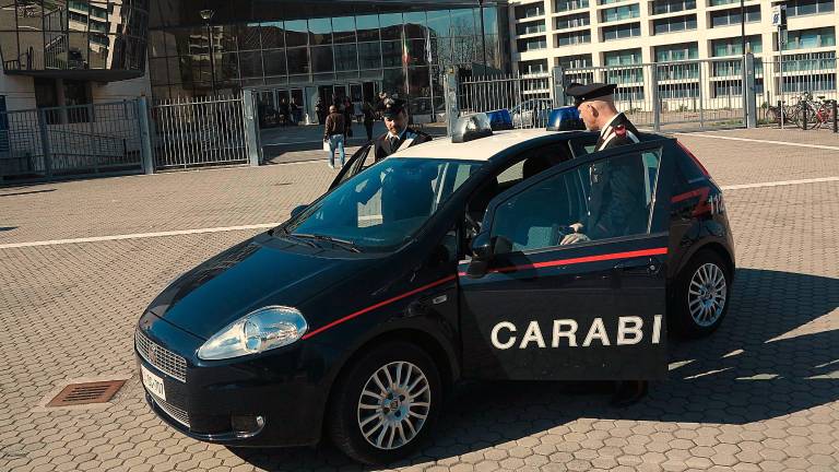 Carabinieri davanti al tribunale di Rimini (foto d’archivio) Carabinieri davanti al tribunale di Rimini (foto d’archivio)