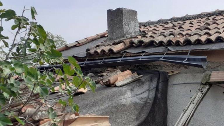 Poggio Torriana, ho perso tutto, aiutatemi: a 55 anni vive in una casa pericolante Poggio Torriana, ho perso tutto, aiutatemi: a 55 anni vive in una casa pericolante