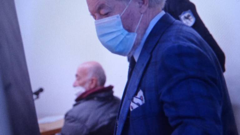 Ravenna, falsi vaccini: un lungo interrogatorio di due ore per Passarini Ravenna, falsi vaccini: un lungo interrogatorio di due ore per Passarini
