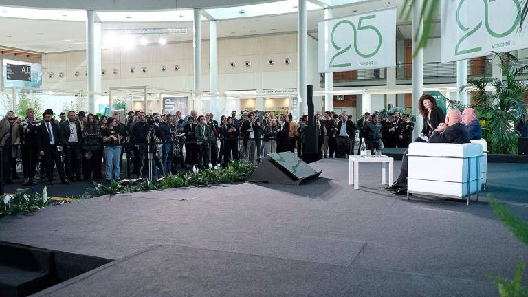 Rimini. Valentino, Lvmh e Fendi a Ecomondo: svolta etica anche nella moda Rimini. Valentino, Lvmh e Fendi a Ecomondo: svolta etica anche nella moda