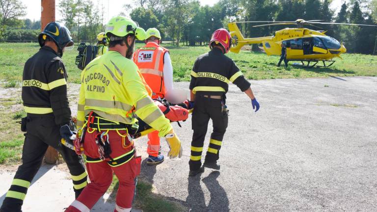 Bellaria, ragazza di 18 anni cade da 7 metri durante la passeggiata con gli amici all’ex fornace - VIDEO GALLERY Bellaria, ragazza di 18 anni cade da 7 metri durante la passeggiata con gli amici all’ex fornace - VIDEO GALLERY