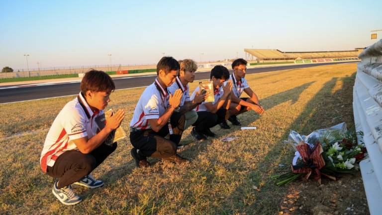 MotoGp, Misano: l'omaggio a Tomizawa dei piloti giapponesi MotoGp, Misano: l'omaggio a Tomizawa dei piloti giapponesi