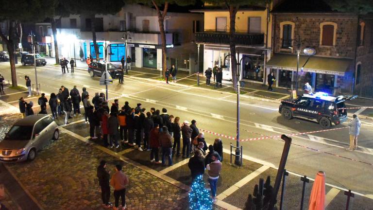 Capodanno di sangue a Villa Verucchio, Ris al lavoro per stabilire la distanza da cui vennero esplosi i colpi mortali Capodanno di sangue a Villa Verucchio, Ris al lavoro per stabilire la distanza da cui vennero esplosi i colpi mortali