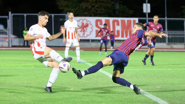 Calcio D, Merlonghi chiama, Capozzi risponde: finisce 1-1 il derby Imolese-Forlì Calcio D, Merlonghi chiama, Capozzi risponde: finisce 1-1 il derby Imolese-Forlì