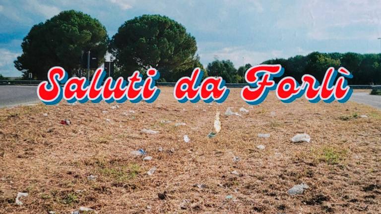 La cartolina arrivata nella buchetta di diversi forlivesi La cartolina arrivata nella buchetta di diversi forlivesi