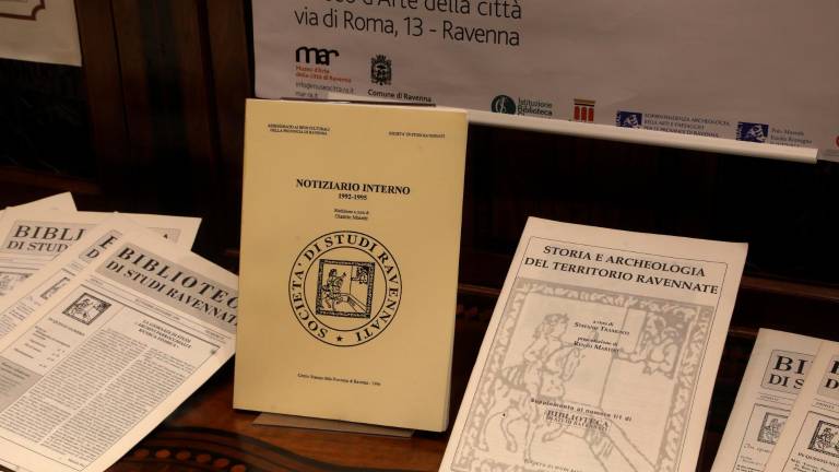 “30 anni di Ravenna Studi e Ricerche”: la mostra al Private Banking della Cassa di Ravenna - Gallery “30 anni di Ravenna Studi e Ricerche”: la mostra al Private Banking della Cassa di Ravenna - Gallery