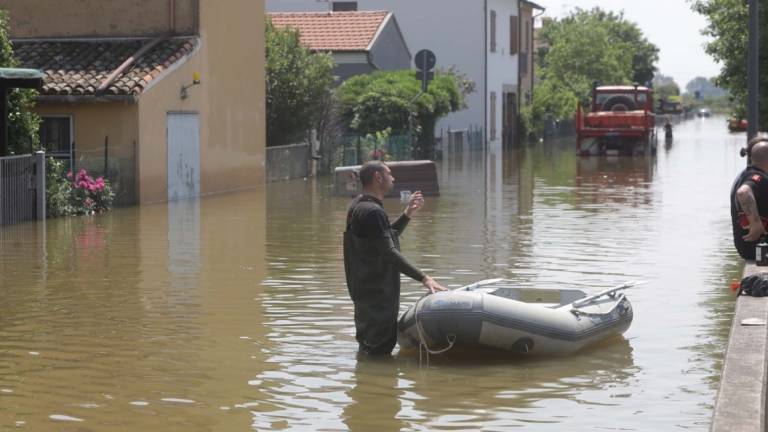 Alluvione in Romagna, De Pascale: Tutti hanno capito che i soldi non ci sono, si sta buttando la palla in tribuna Alluvione in Romagna, De Pascale: Tutti hanno capito che i soldi non ci sono, si sta buttando la palla in tribuna