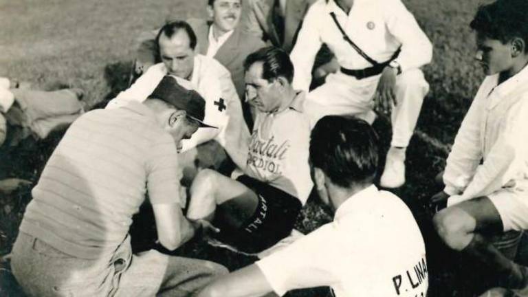 Rimini, nell'archivio fotografico dei vigili urbani spunta Gino Bartali Rimini, nell'archivio fotografico dei vigili urbani spunta Gino Bartali