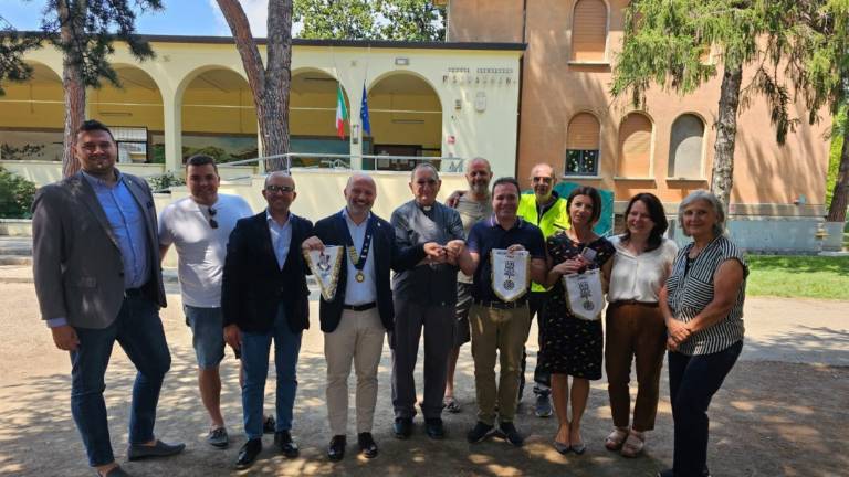Forlì, alluvione: RT6 e Club 41 donano mille euro per il centro estivo dei Romiti Forlì, alluvione: RT6 e Club 41 donano mille euro per il centro estivo dei Romiti
