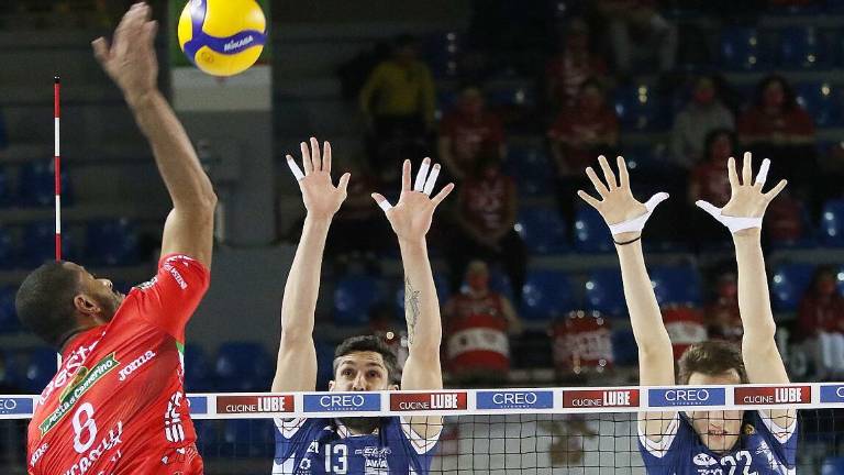 Volley Superlega, Civitanova troppo forte per la Consar (3-0) Volley Superlega, Civitanova troppo forte per la Consar (3-0)