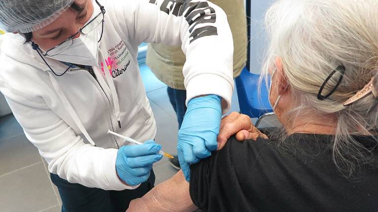 L’Ausl Romagna chiama 15mila ultra 80enni: vi vacciniamo subito L’Ausl Romagna chiama 15mila ultra 80enni: vi vacciniamo subito